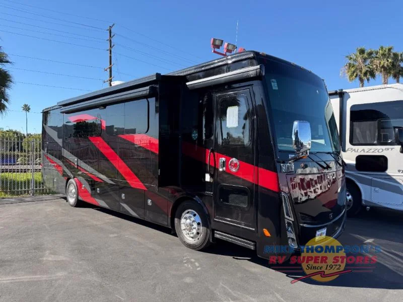 2025 Tiffin Motorhomes Allegro Breeze exterior