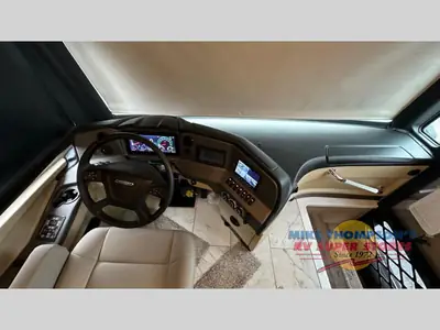 2025 Tiffin Motorhomes Allegro RED photo 22