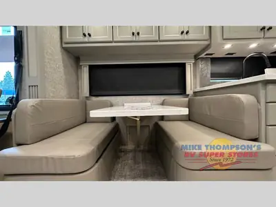 2025 Tiffin Motorhomes Allegro RED photo 15