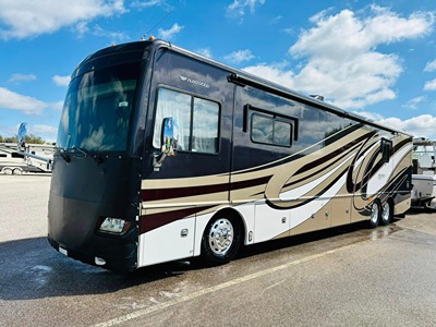 Used 2012 Fleetwood Discovery 42M