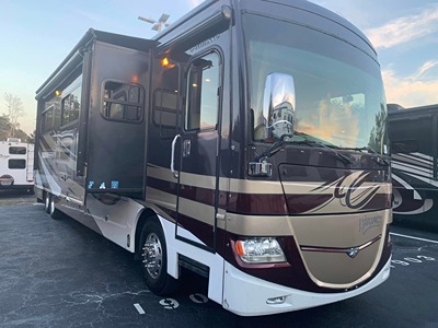 2012 FLEETWOOD DISCOVERY photo 10