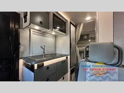 2025 Winnebago Ekko photo 7