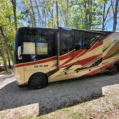 2015 THOR MOTOR COACH OUTLAW photo 4