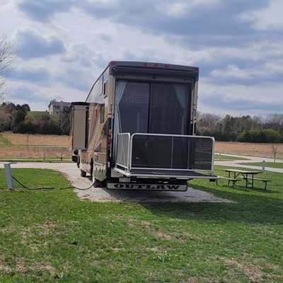 2015 THOR MOTOR COACH OUTLAW photo 3