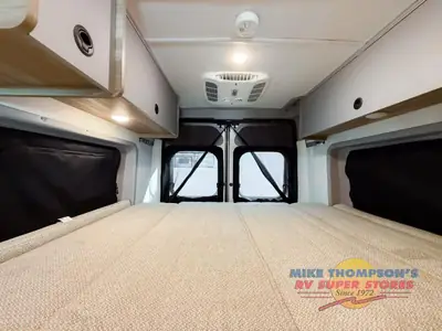 2025 Winnebago Solis photo 24