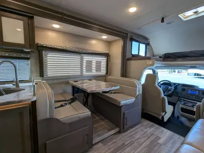 2024 Thor Motor Coach Four Winds 28Z photo 14