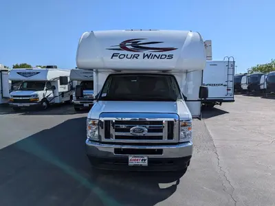 2024 Thor Motor Coach Four Winds 28Z photo 3