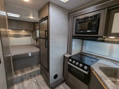 2024 Thor Motor Coach Four Winds 28Z photo 16