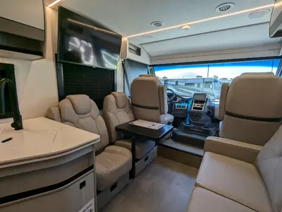 2025 Coachmen Euro 25EU photo 16