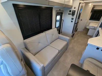 2025 Coachmen Euro 25EU photo 14