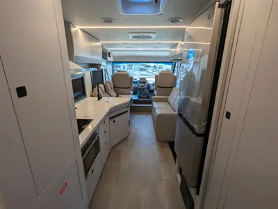 2025 Coachmen Euro 25EU photo 26