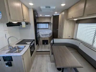 2025 Coachmen Leprechaun 210QSS Ford photo 10