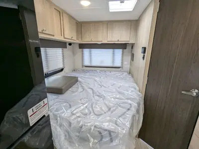 2025 Coachmen Leprechaun 210QSS Ford photo 15