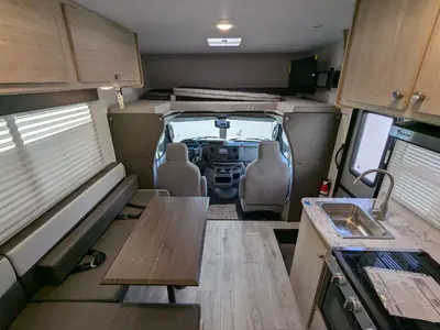 2025 Coachmen Leprechaun 210QSS Ford photo 20