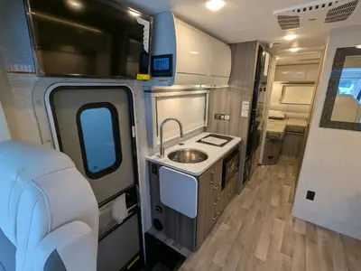 2025 Thor Motor Coach Axis 24.1 photo 12