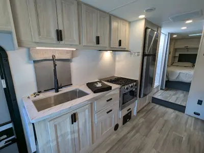 2024 Forest River Sunseeker 2850S LE photo 12