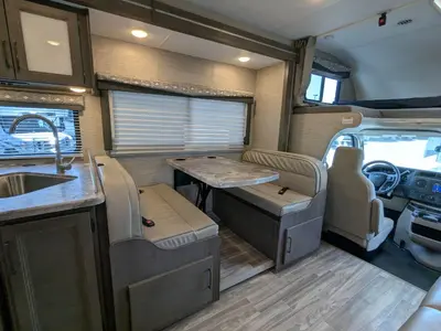 2024 Thor Motor Coach Four Winds 28Z photo 13