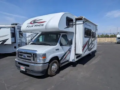 2024 Thor Motor Coach Four Winds 28Z photo 3