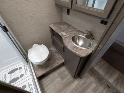 2024 Thor Motor Coach Four Winds 28Z photo 16