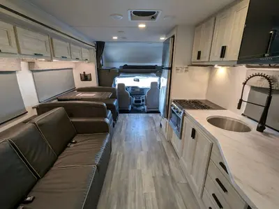 2024 Forest River Sunseeker 2550DS LE photo 24