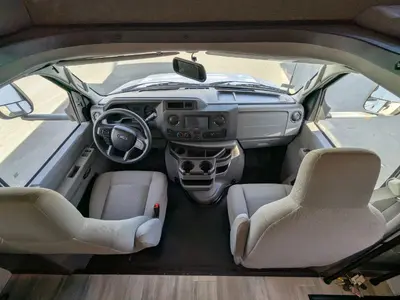 2024 Forest River Sunseeker 2550DS LE photo 8