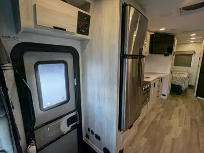 2024 Forest River Sunseeker 2550DS LE photo 12