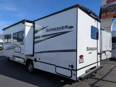 2024 Forest River Sunseeker 2550DS LE photo 5