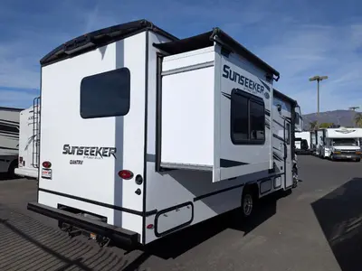 2024 Forest River Sunseeker 2550DS LE photo 6