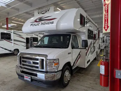 2024 Thor Motor Coach Four Winds 28Z photo 4