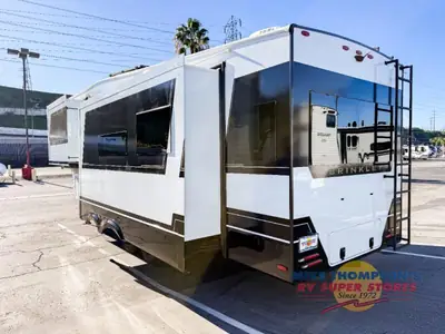 2026 Brinkley Model Z photo 5