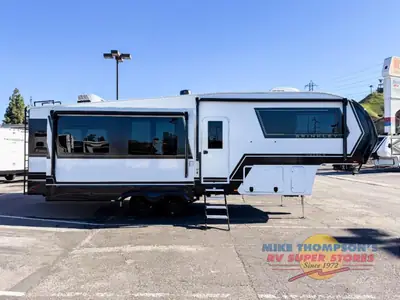 2026 Brinkley Model Z photo 8