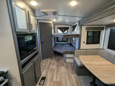 2023 Keystone Bullet West 250BHSWE photo 18