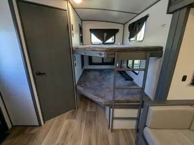 2023 Keystone Bullet West 250BHSWE photo 19