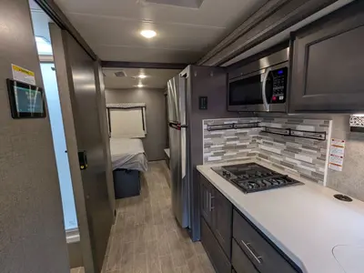 2022 Thor Motor Coach Omni SV34 photo 17