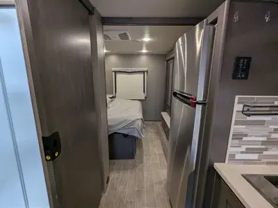 2022 Thor Motor Coach Omni SV34 photo 18