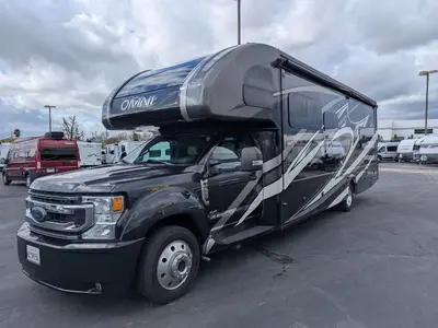 2022 Thor Motor Coach Omni SV34 photo 4