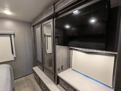 2022 Thor Motor Coach Omni SV34 photo 23