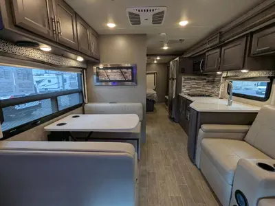 2022 Thor Motor Coach Omni SV34 photo 13