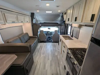 2024 Forest River Sunseeker 2850S LE photo 28