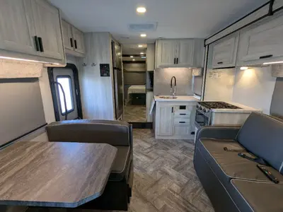 2023 Forest River Sunseeker 3250DS LE photo 12