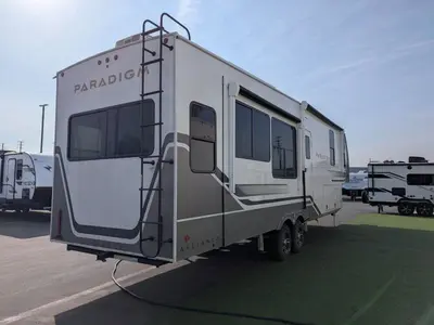 2025 Alliance RV Paradigm 340RL photo 6