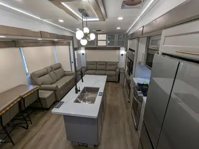 2025 Alliance RV Paradigm 340RL photo 17