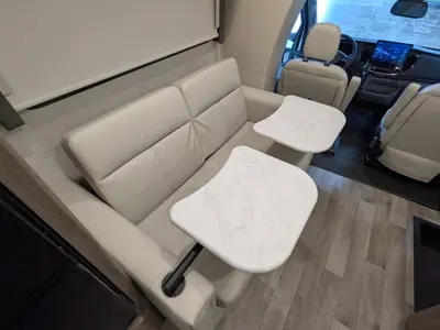 2025 Thor Motor Coach Gemini AWD 24JG photo 17