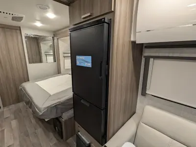 2025 Thor Motor Coach Gemini AWD 24JG photo 19