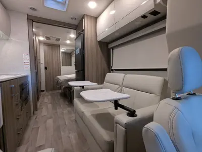 2025 Thor Motor Coach Gemini AWD 24JG photo 12