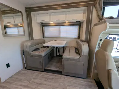 2025 Thor Motor Coach Four Winds 25V photo 9