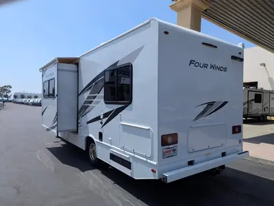2025 Thor Motor Coach Four Winds 25V photo 5