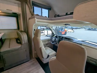 2025 Thor Motor Coach Four Winds 25V photo 8