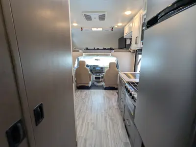 2025 Thor Motor Coach Four Winds 25V photo 27