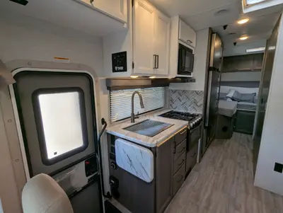 2025 Thor Motor Coach Four Winds 25V photo 15